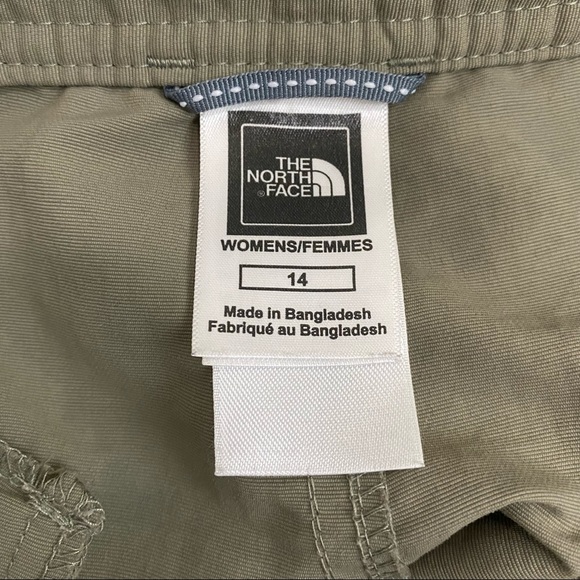 North Face Green Khaki Cargo Cropped Pants Plus - Picture 7 of 11